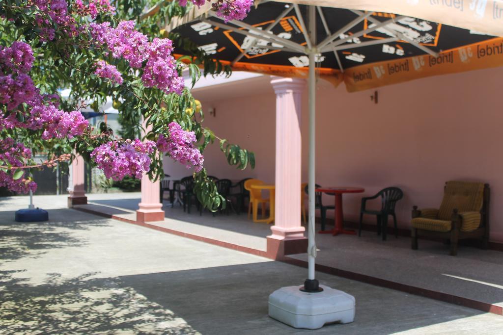 Villa Jakos Paradise Batumi Luaran gambar